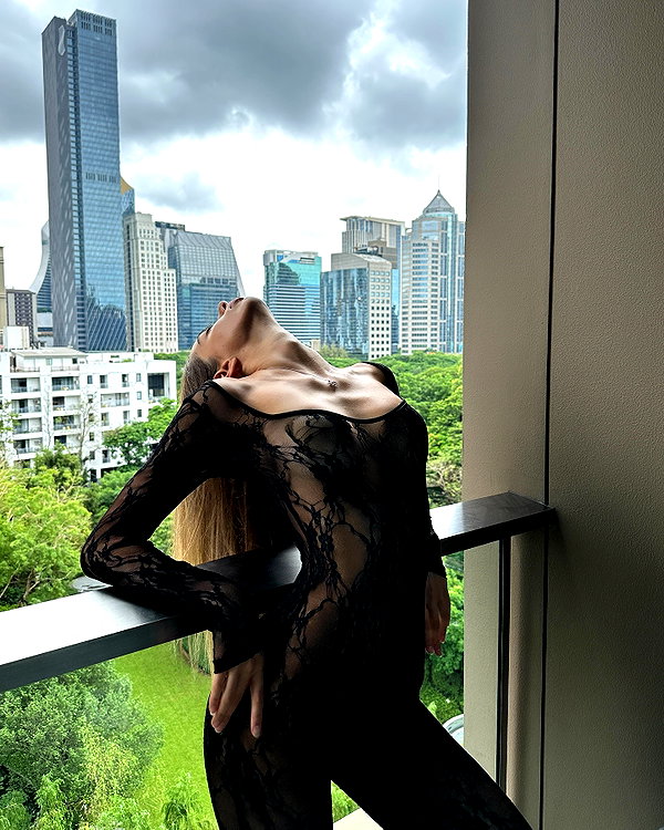 lizakovalenkoo instagram image archive image