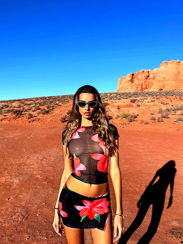 lizakovalenkoo instagram image archive image