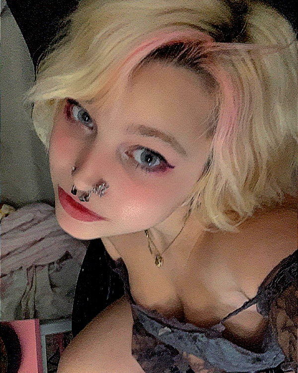 ll3nh3ntai instagram image archive image