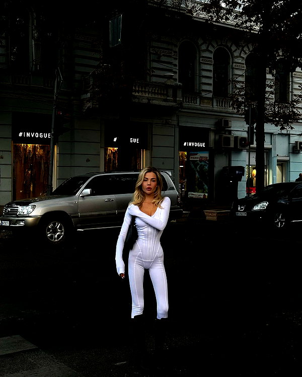 lllizaaa.8 instagram image archive image