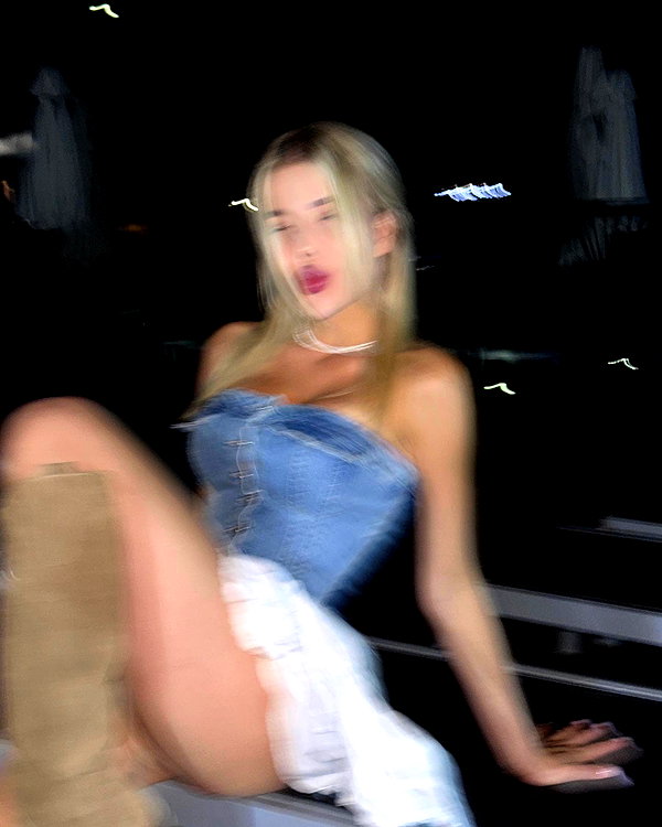 lllizaaa.8 instagram image archive image