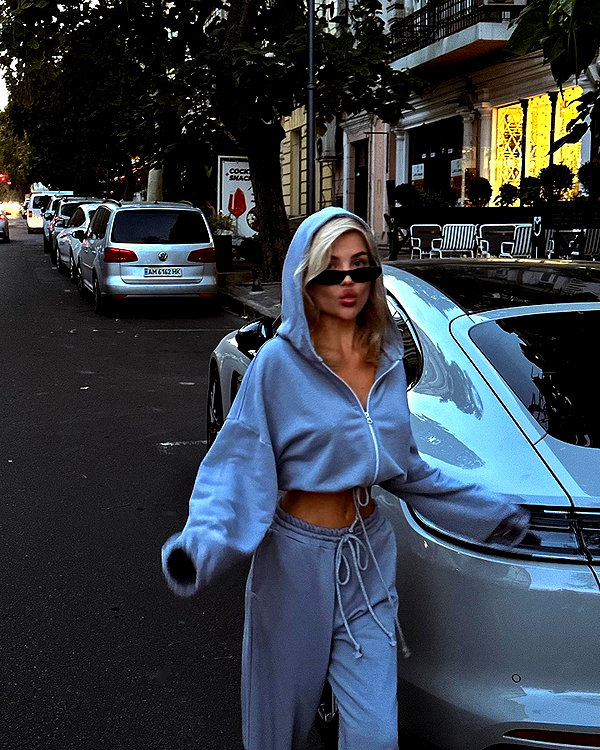lllizaaa.8 instagram image archive image