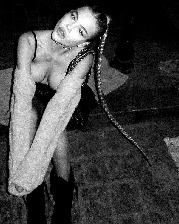 lllizaaa.8 instagram image archive image