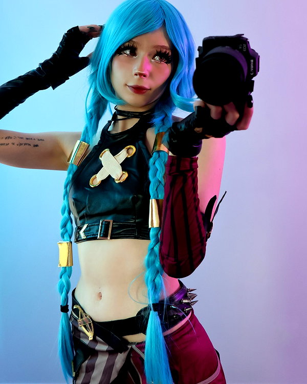 lola.luvgood.cosplay instagram image archive image