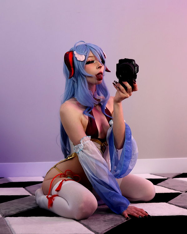 lola.luvgood.cosplay instagram image archive image