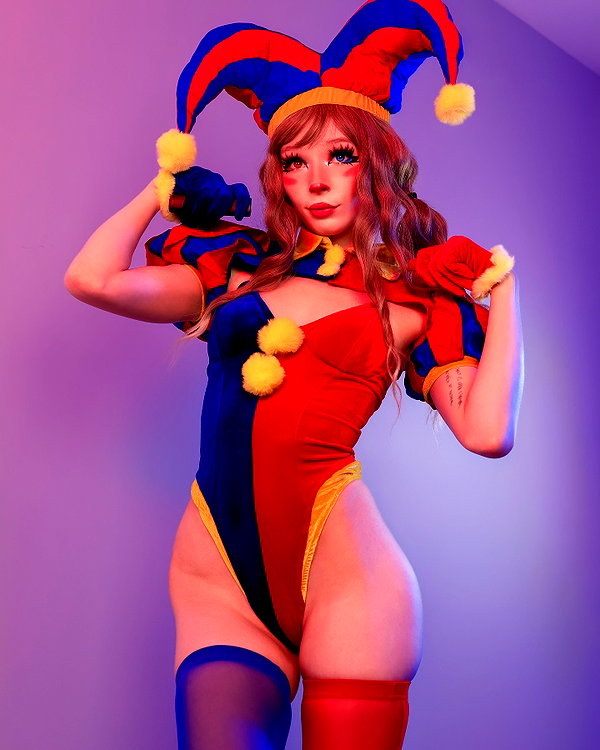 lola.luvgood.cosplay instagram image archive image