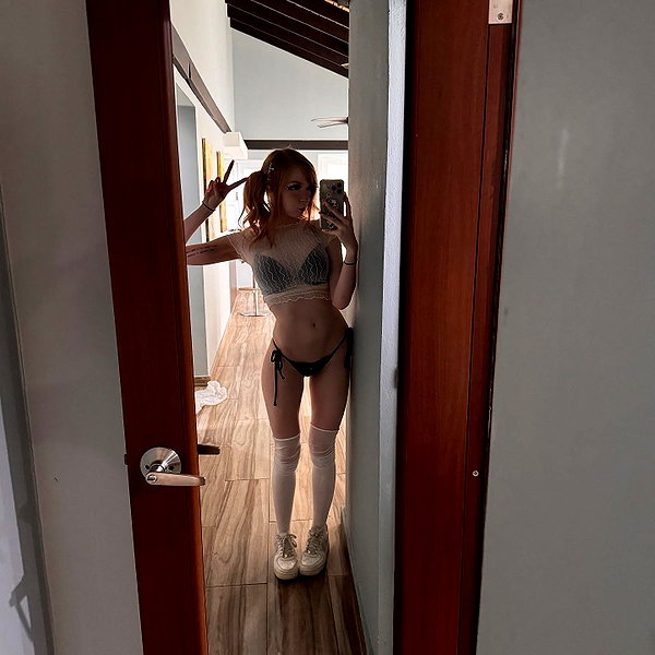 lola.luvgood instagram image archive image