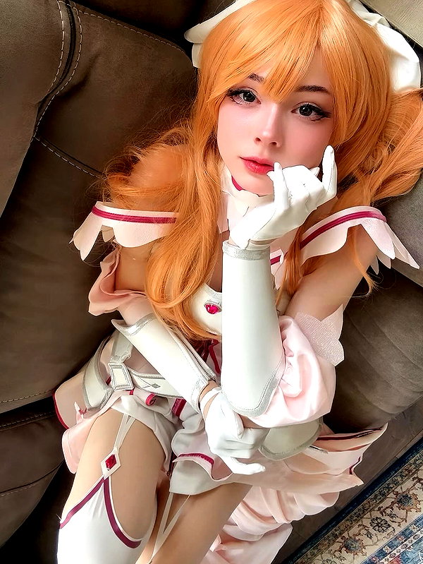 lolyomie instagram image archive image