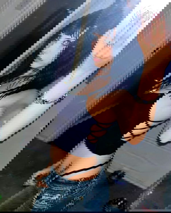 lov3r_lilly lov3r_lilly archive image