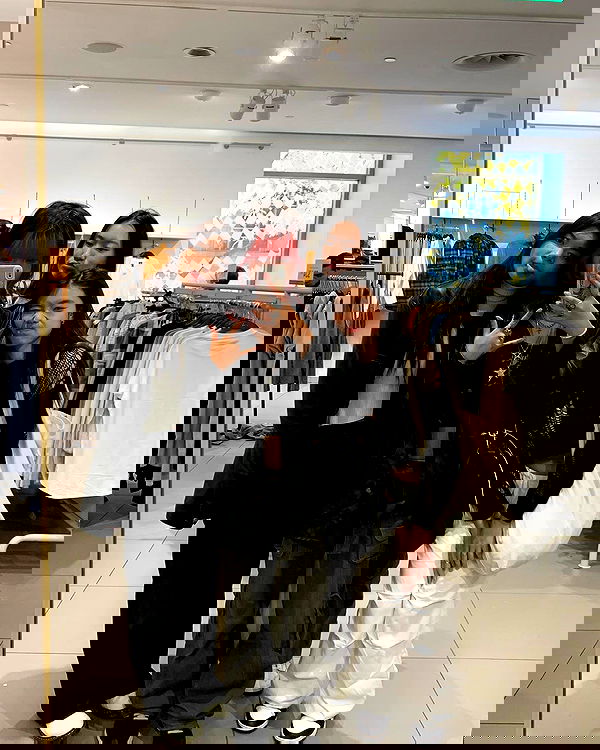 lovemeize lovemeize archive image