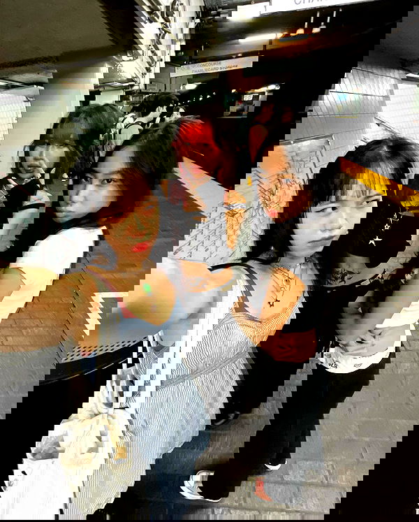 lovemeize lovemeize archive image