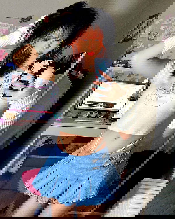 lovemeize lovemeize archive image