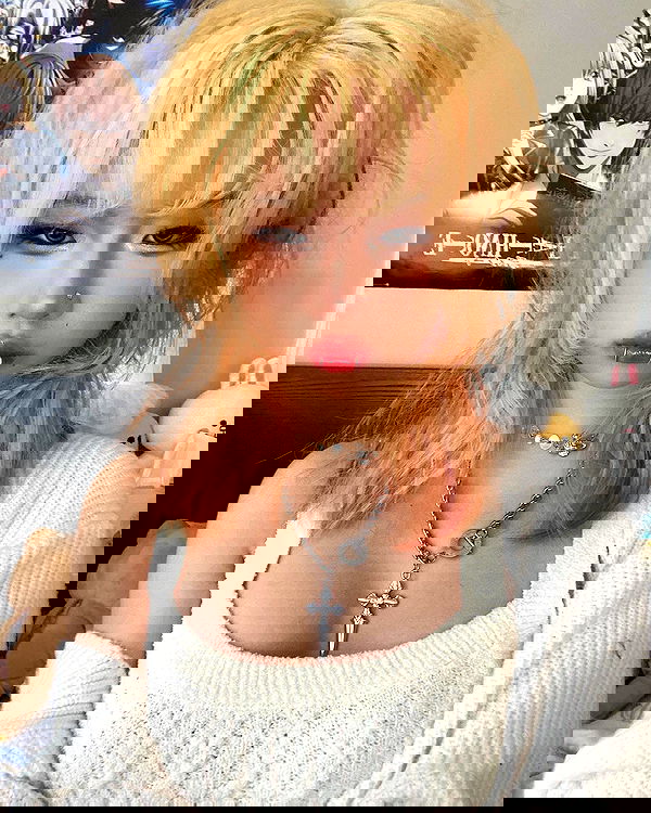 lovemeize lovemeize archive image