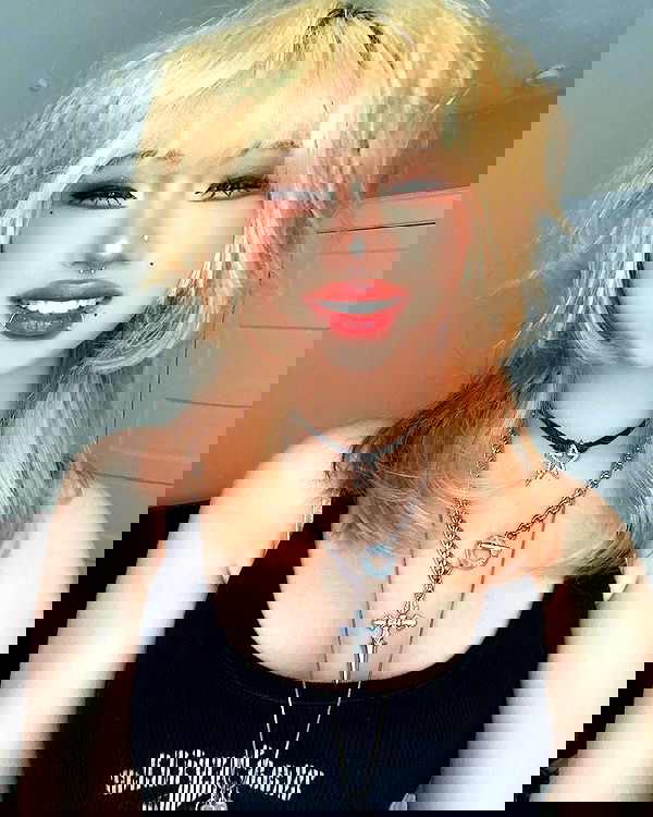 lovemeize lovemeize archive image