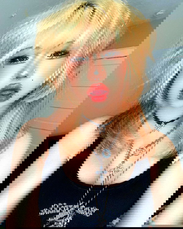 lovemeize lovemeize archive image