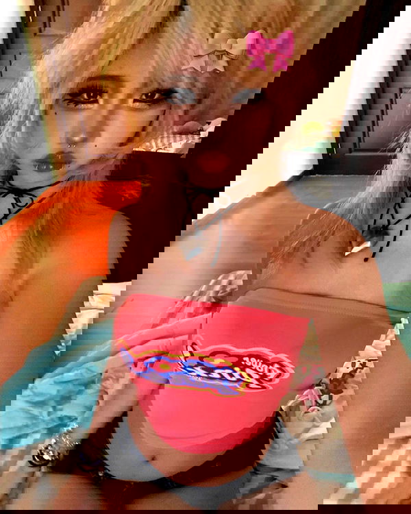 lovemeize lovemeize archive image