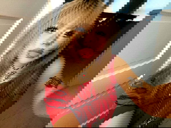 lovemeize lovemeize archive image