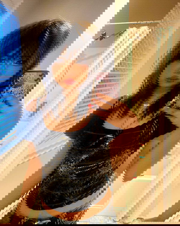 lovemeize lovemeize archive image