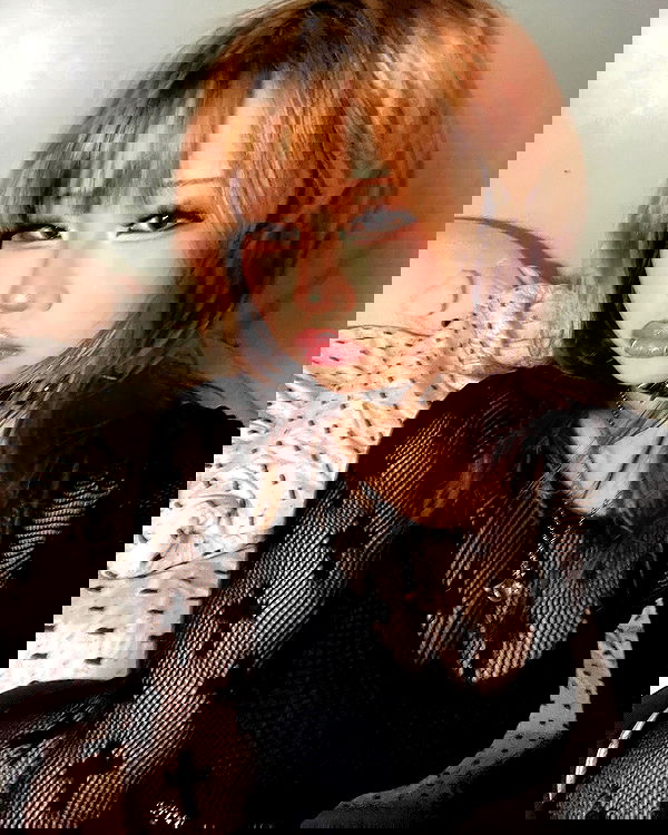 lovemeize lovemeize archive image