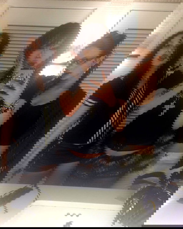 lovemeize lovemeize archive image