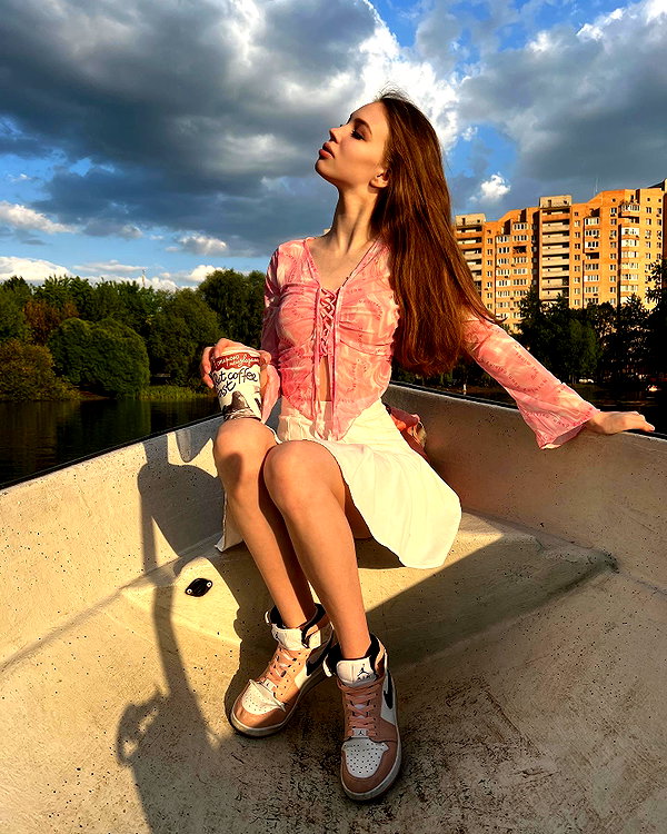 lovnse instagram image archive image