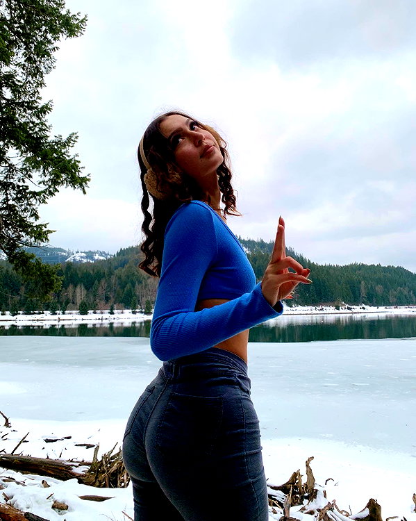 luciamanfredii instagram image archive image