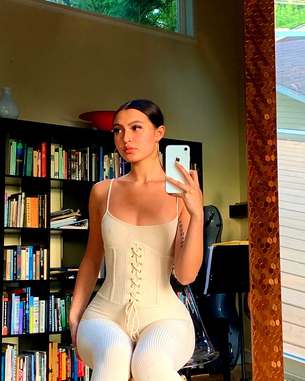 luciamanfredii instagram image archive image