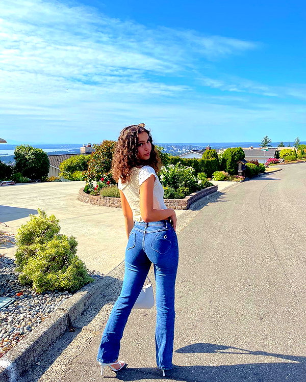 luciamanfredii instagram image archive image