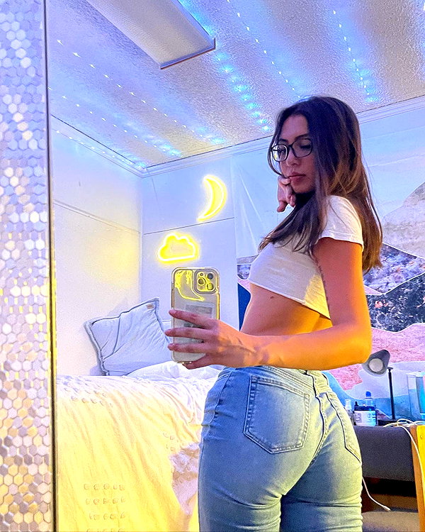 luciamanfredii instagram image archive image
