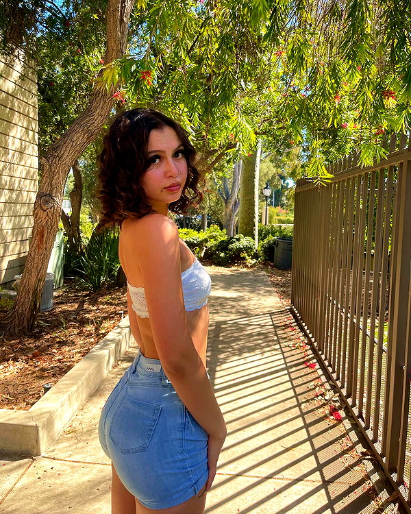 luciamanfredii instagram image archive image