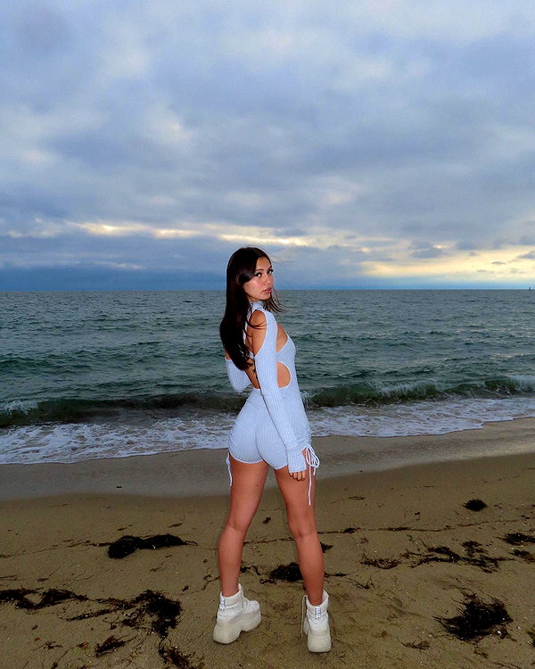 luciamanfredii instagram image archive image