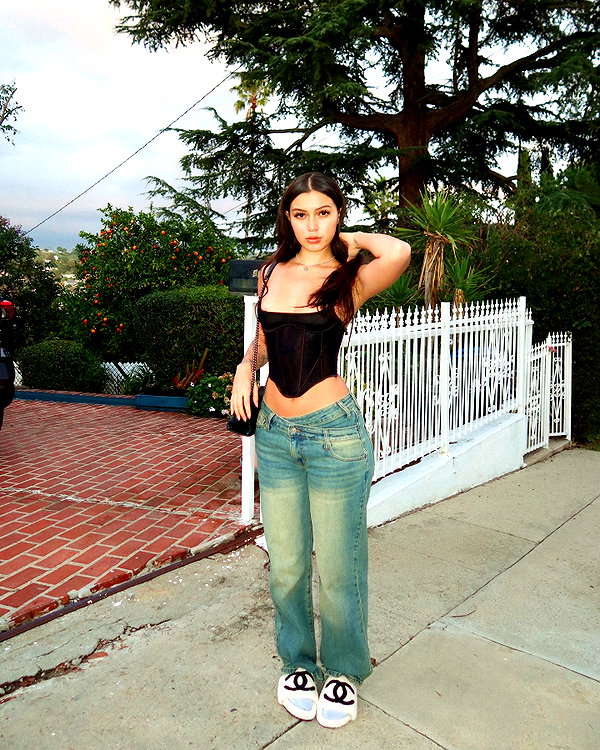 luciamanfredii instagram image archive image