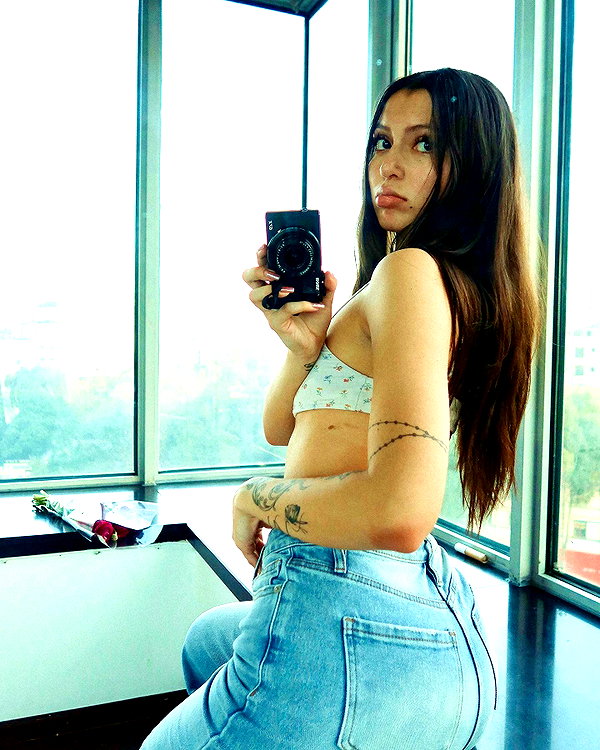 luciamanfredii instagram image archive image