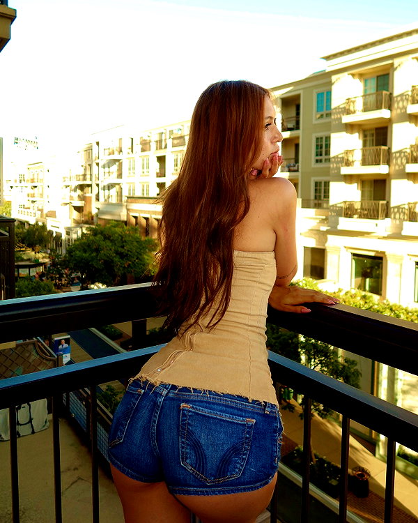luciamanfredii instagram image archive image