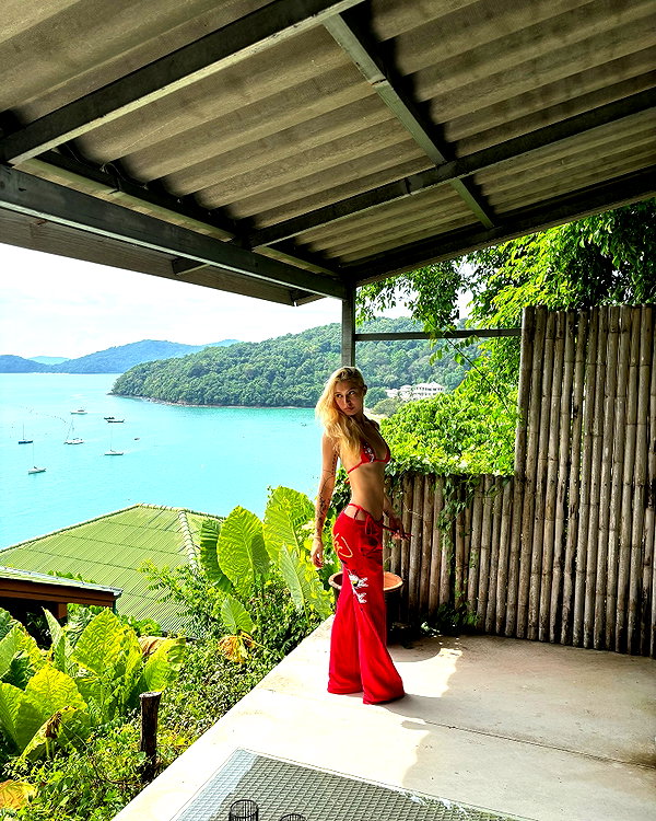 luciamanfredii instagram image archive image