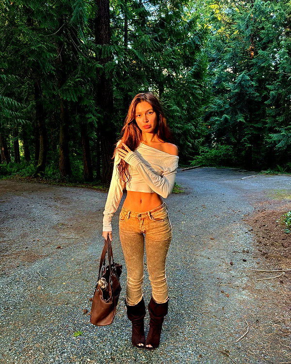luciamanfredii instagram image archive image