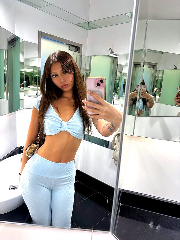luciamanfredii instagram image archive image