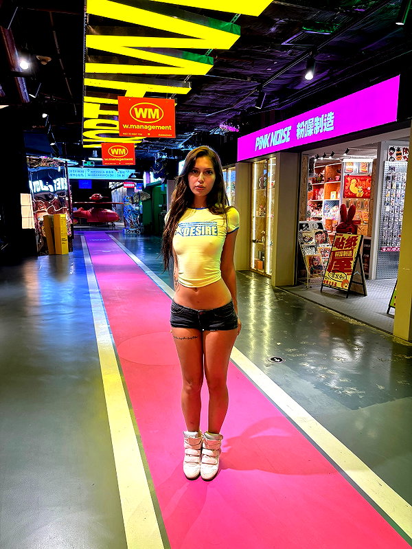 luciamanfredii instagram image archive image