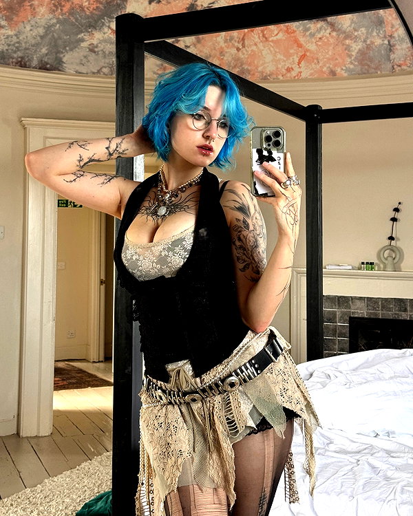 lyracr0w0 instagram image archive image