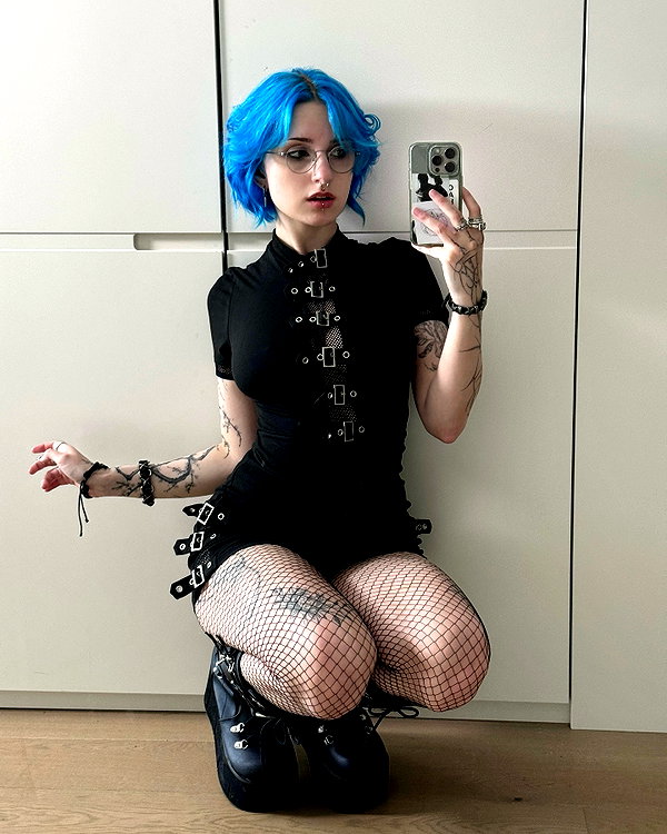 lyracr0w0 instagram image archive image