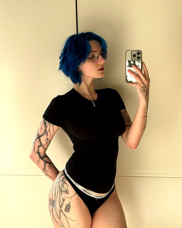 lyracr0w0 instagram image archive image