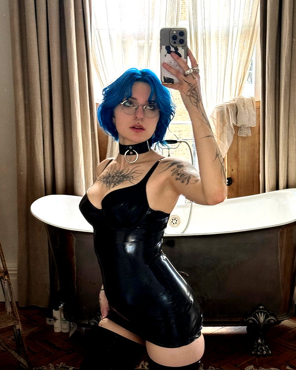 lyracr0w0 instagram image archive image