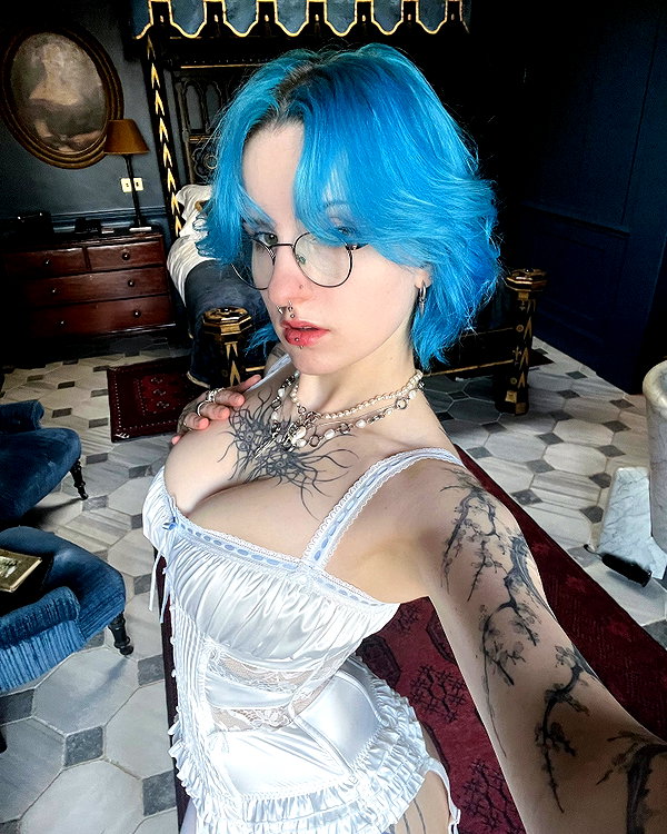 lyracr0w0 instagram image archive image