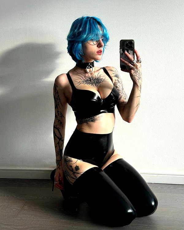 lyracr0w0 instagram image archive image