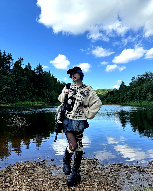 lyracrowo instagram image archive image