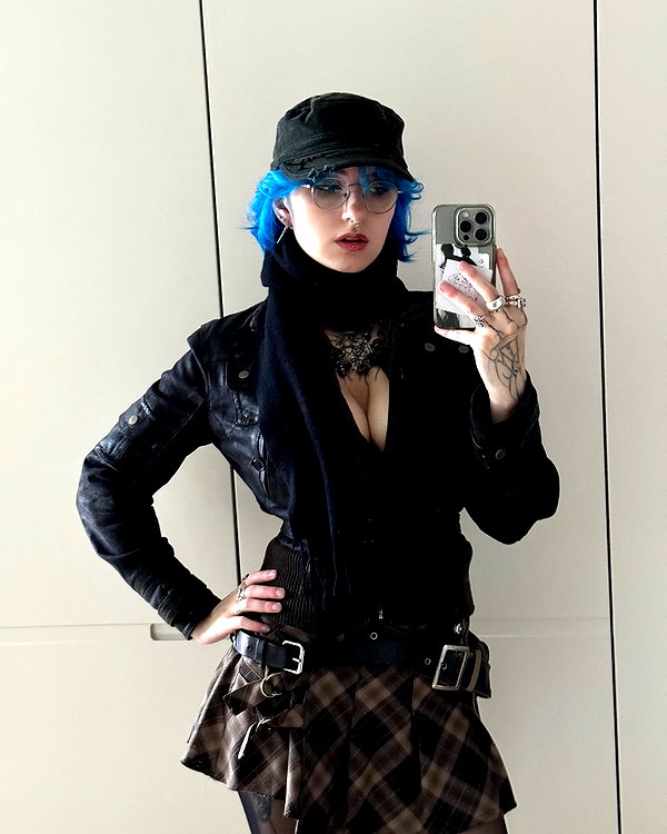 lyracrowo instagram image archive image
