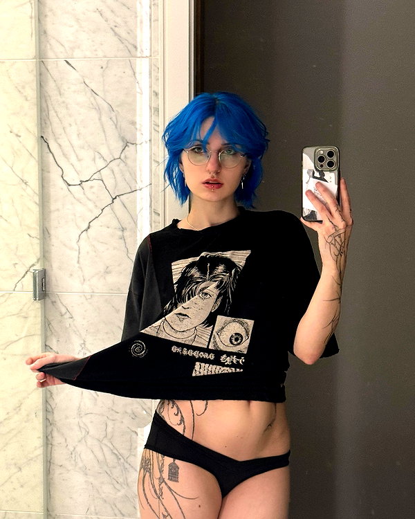 lyracrowo instagram image archive image