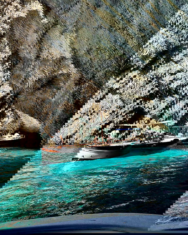 maayan.shaibi image ~ Altpins