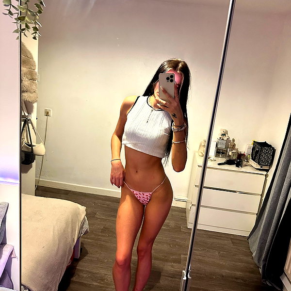 macyhannahx instagram image archive image