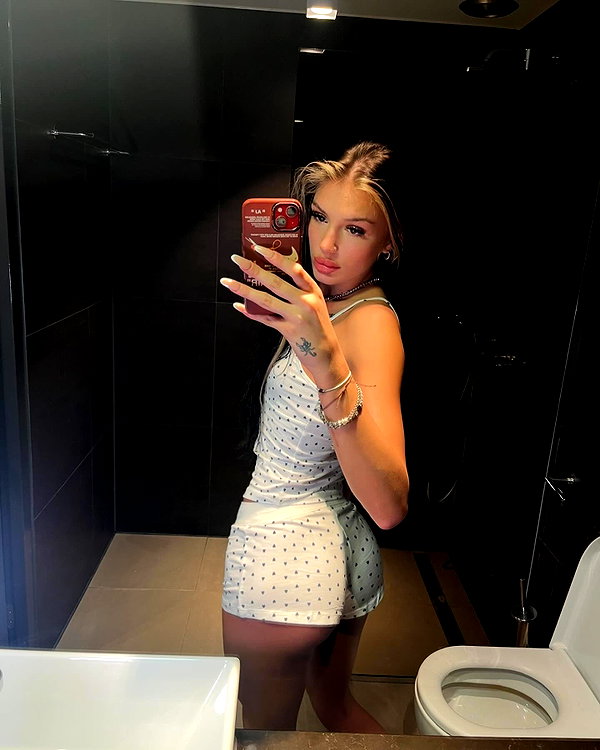 macyhannahx instagram image archive image